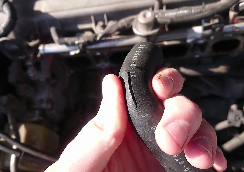 How To Check For Vacuum Leaks On A Car