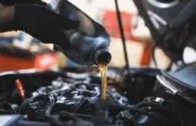 How Long Does Car Oil Last