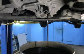  How To Remove Excess Oil From Car